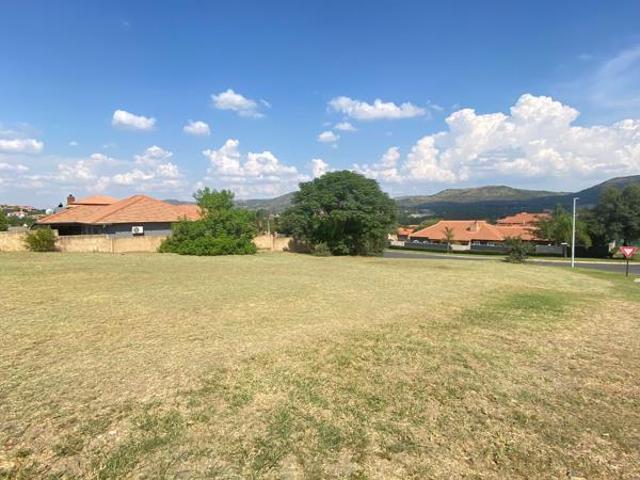 848 m² Land available in Birdwood Estate