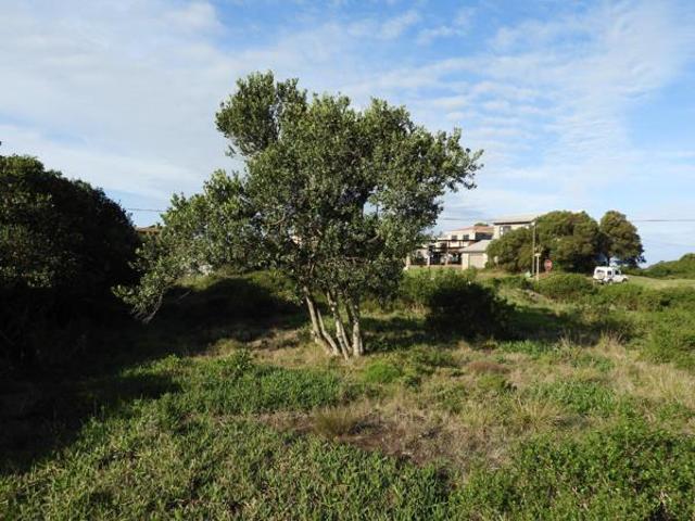 848 m² Land available in Paradise Beach
