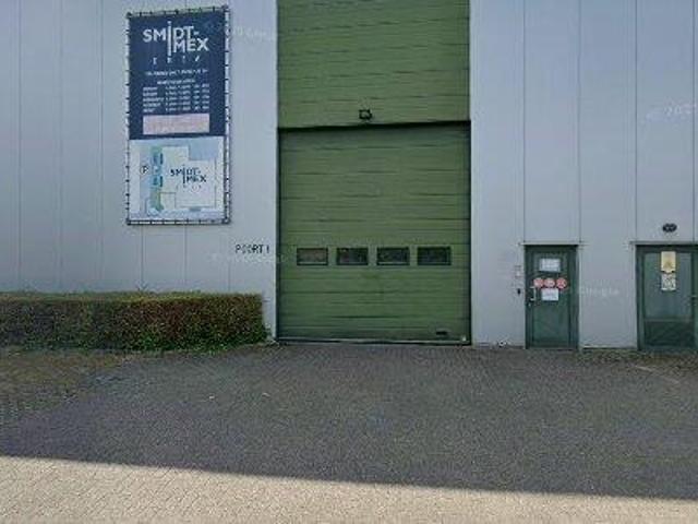 84 132 m2 office space for rent in Wommelgem