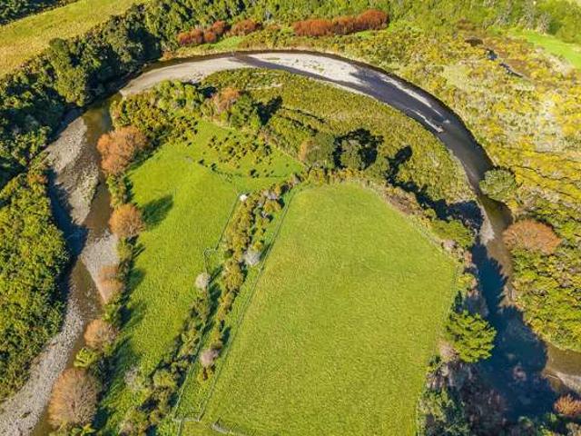 84 Gilbert Road, Kaitoke, Upper Hutt City