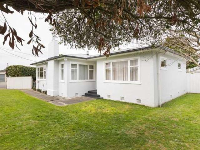 84 Lethbridge Street, Feilding, Manawatu