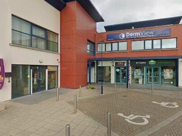 84 m2 office space for sale in Lucan