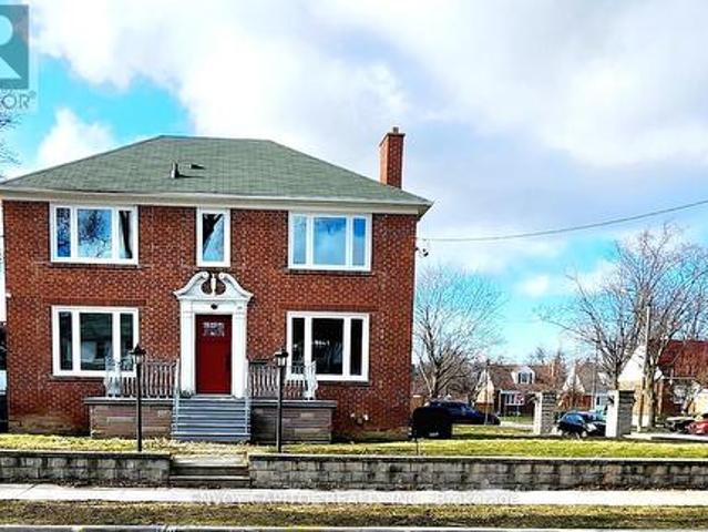 84 Macdonald Avenue, Toronto, ON, M9N 2E4 house for lease | Listing ID W13467 | Royal LePage