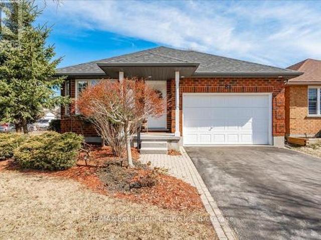 84 Milson Crescent, Guelph Kortright Hills, ON, N1C 1G6 house for sale | Listing ID X12032 | Royal LePage