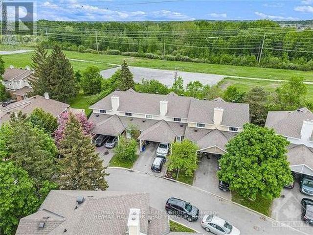 84 Paddington, Ottawa, ON, K1V 0S9 townhouse for sale | Listing ID X11888 | Royal LePage