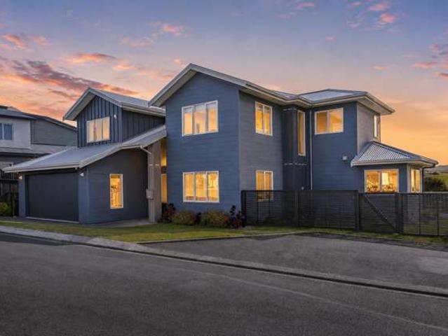 84 Pope Street, Camborne, Porirua City