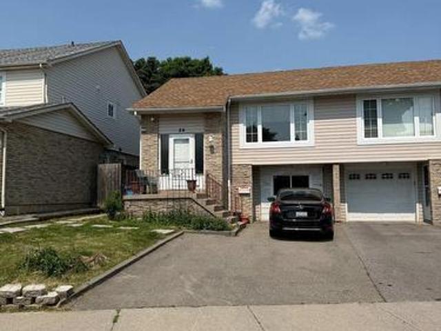 84 Primerose Crescent, Brampton, ON, L6Z 1E3 house for sale | Listing ID W12250 | Royal LePage