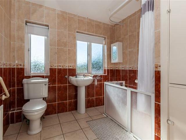 84 Shandon Gardens, Phibsboro, Dublin 7 DNG Phibsboro 4833 MyHome. Ie Residential
