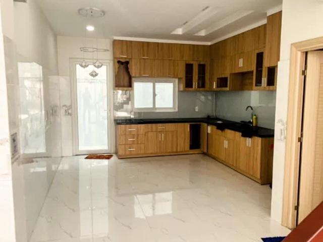 84M2 Nhà Đẹp View Công Viên Khu Tên Lửa 6 Tầng BTCT Xe Hơi Vào Nhà Chỉ Nhỉnh 8 Tỷ