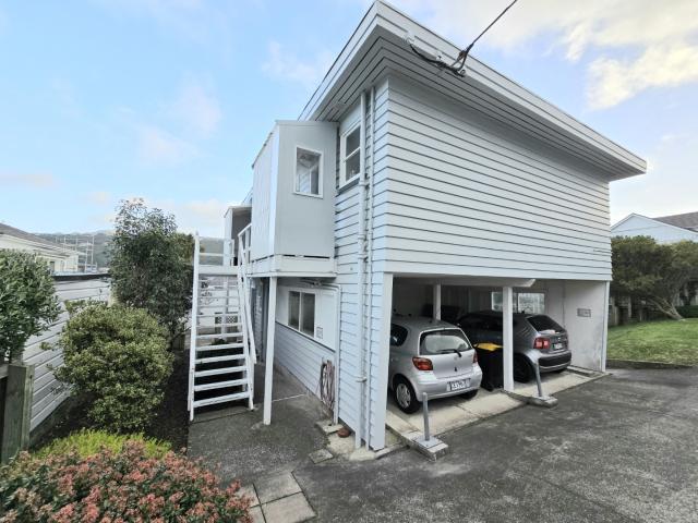 84e Tiber Street, Island Bay