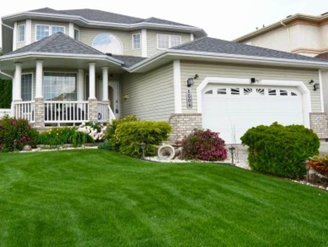 8504 A Avenue, Edmonton, AB, T5Z 3K2 house for sale | Listing ID E4497 | Royal LePage