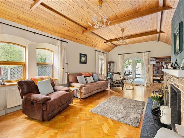 850,000 | Riverview, Strawberry Beds, Dublin 20 REA McGee 4994 MyHome. Ie Residential