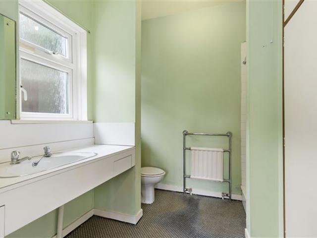 850,000 | 26 Kerrymount Rise, Foxrock, Dublin 18 Sherry FitzGerald Foxrock 5011 MyHome. Ie Residential
