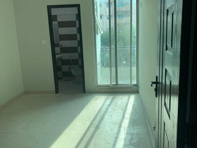 850 Ft² Flat for Sale