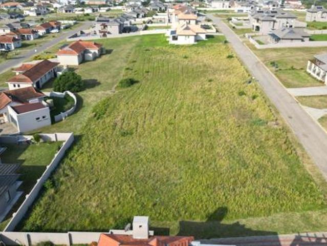 850 m² Land available in Kidds Beach