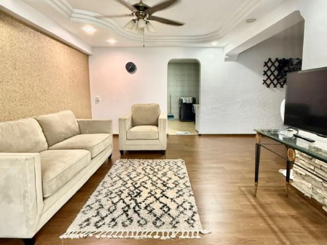 851 Jurong West Street 81 HDB Apartment For Rent, $4,000, 3 Bed 2 Bath 1,388 sqft $2.88 psf