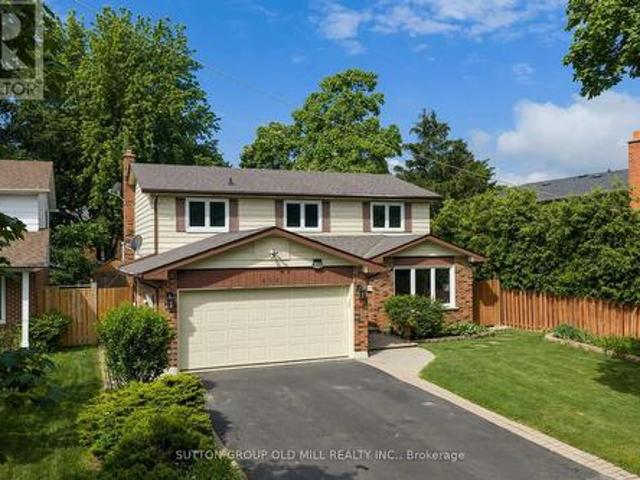 853 Kowal Drive, Mississauga, ON, L5H 3T3 house for sale | Listing ID W13466 | Royal LePage