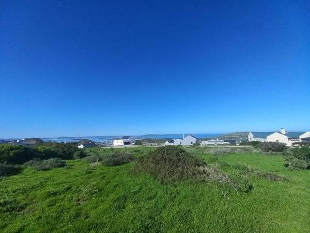 853 m² Land available in Hoogland