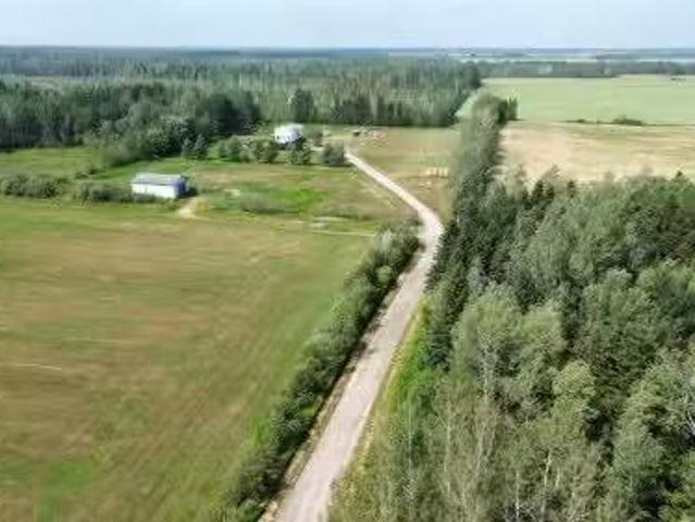 855Z Route 101 N. Notre Dame Du Nord, QC, J0Z 3B0 hobby farm.