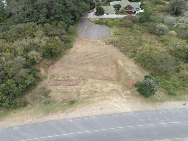 855 m² Land available in Cintsa