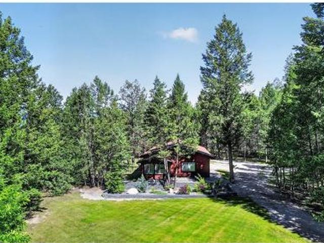 8566 Eacrett Road, Dry Gulch, BC, V0A 1K2 house for sale | Listing ID 10391 | Royal LePage