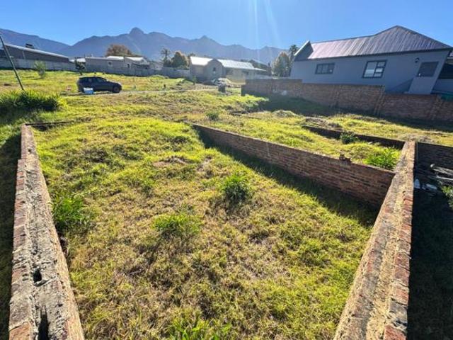 856 m² Land available in Swellendam