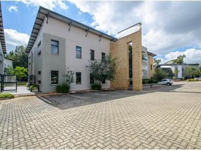 856m2 office to on the market in equestria