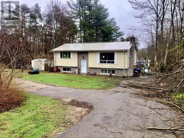 8570 Hwy 12, Oro Medonte, ON, L3V 6H2 house for sale | Listing ID S12107 | Royal LePage