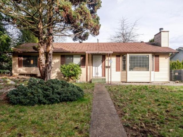 8570 Street, Surrey, BC, V3S 3N1 house for sale | Listing ID R3106 | Royal LePage