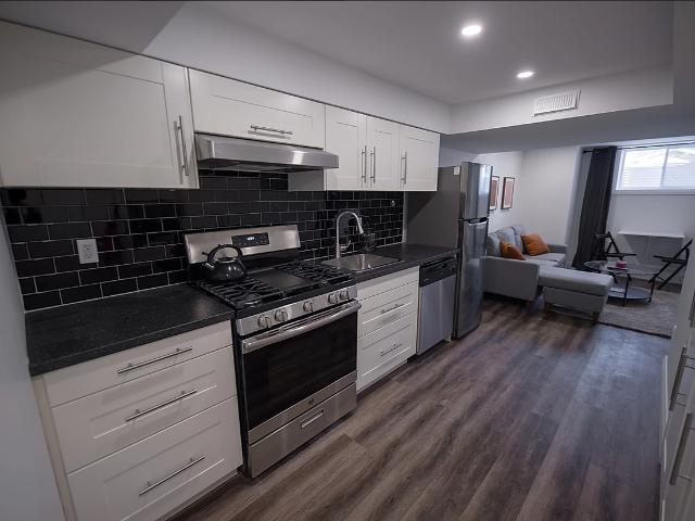 858 Bronson Avenue 2 Bedroom [object Promise] for Rent