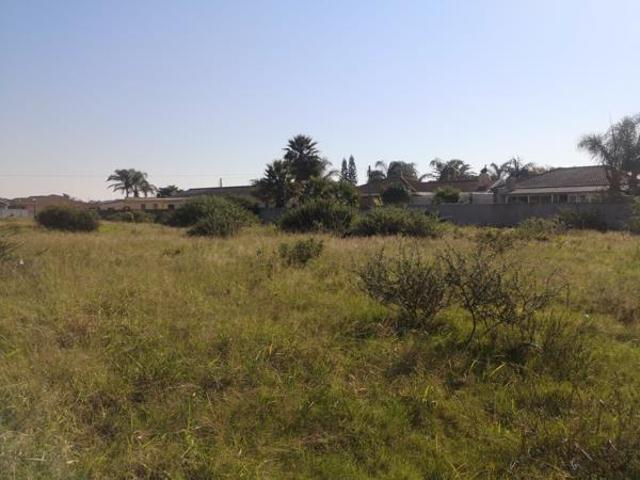 858 m² Land available in Windsor Park