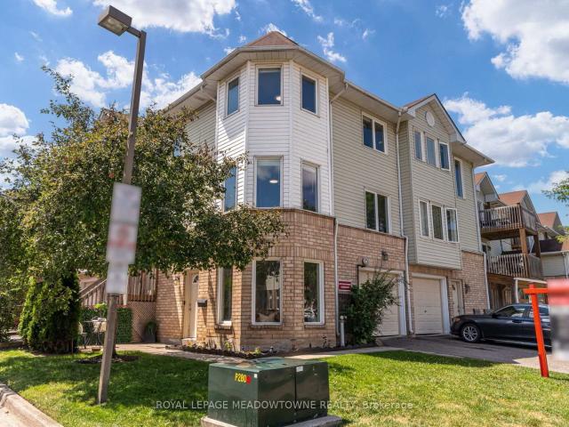 85 2 Wylie Circle, Georgetown | 3Beds/2Bath, Townhouse, $499,888 | Condos. Ca