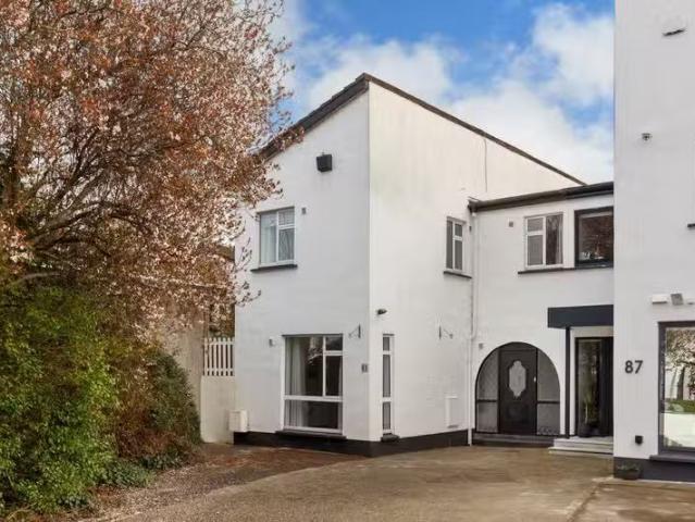 85 Claremont Court, Glasnevin, Dublin 11, D11K4X7 is for sale