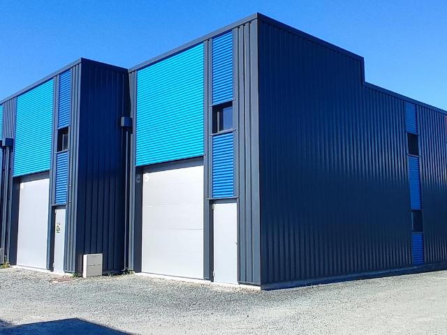 85 m² / 129 900 euros / Bâtiment d'activité / Site gardienné