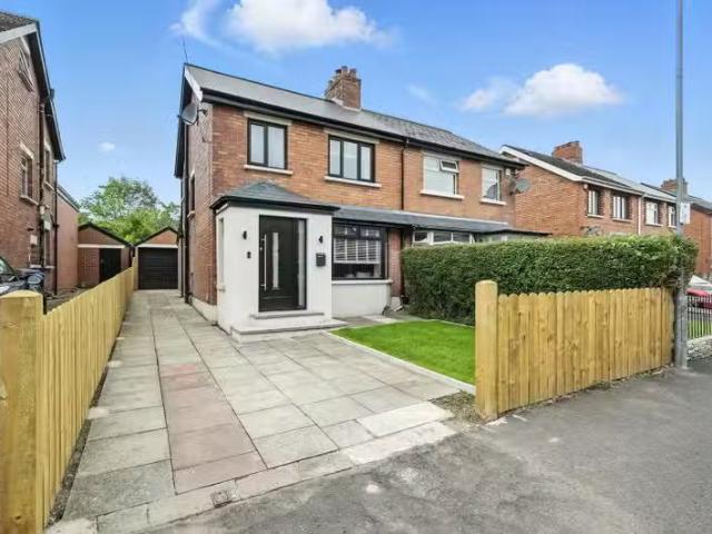 85 Priory Park