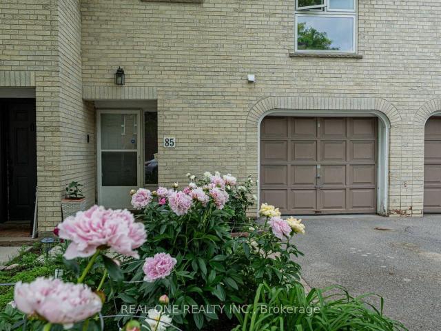85 Scenic Mill Way, North York | 3+1Beds/3Bath, Townhouse, $4,950/mo | Condos. Ca