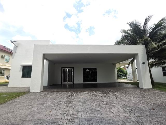 85x90 A Famosa Resort Golf Club Own Build Bungalow Holiday House