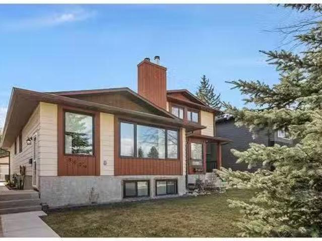 8629 34 Avenue Nw, Calgary, AB, T3B 1R5 house for sale List.