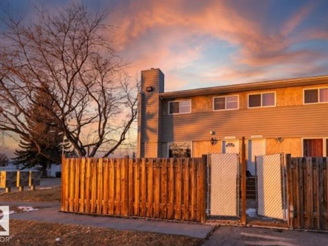 8620 38A Avenue, Edmonton, AB, T6K 2Z9 townhouse for sale | Listing ID E4481 | Royal LePage