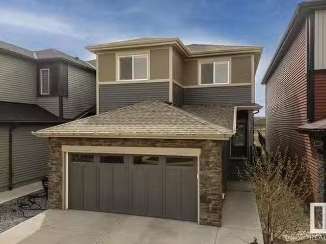 8636 223 Street, Edmonton, AB, T5T 7L6 house for sale Listi.