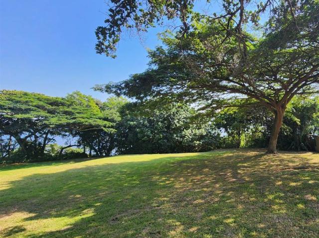 863 m² Land available in Meerensee