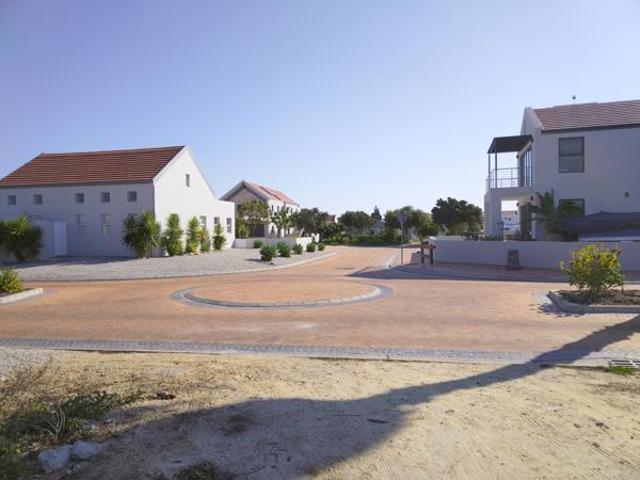 864 m² Land available in Port Owen