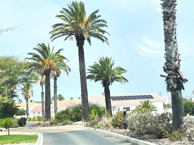 864 m² Land available in Port Owen