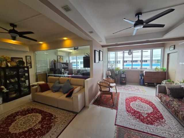 864 Tampines Street 83 HDB Apartment For Sale, $870,000, 4 Bed 2 Bath 1,313 sqft $663.00 psf