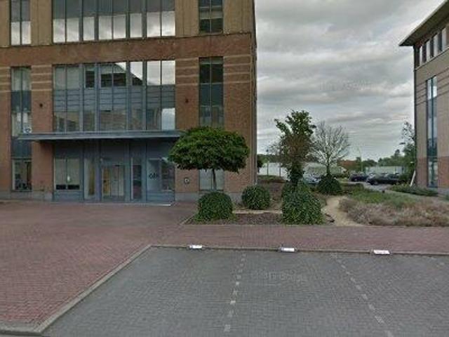 866 m2 office space for rent in Mechelen