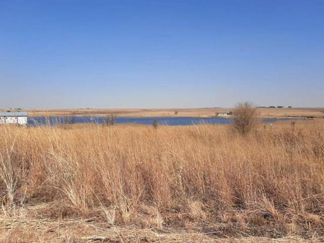 867 m² Land available in Bronkhorstbaai
