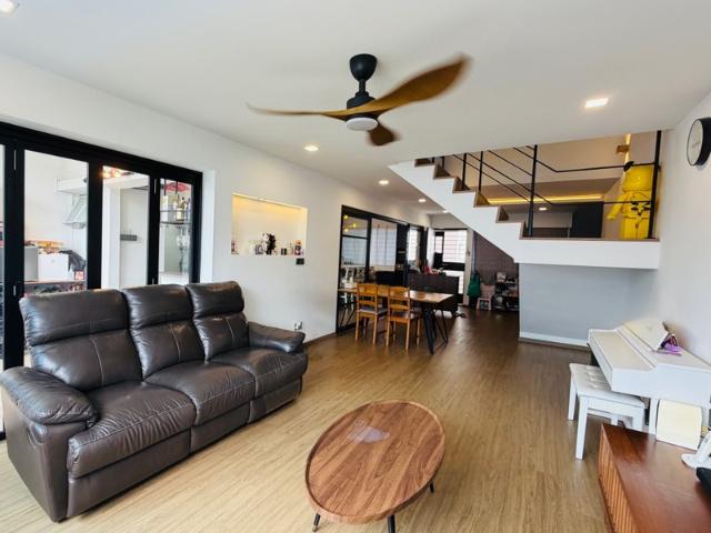 867A Tampines Street 83 HDB Apartment For Sale, $1,190,000, 3 Bed 3 Bath 1,571 sqft $757.00 psf