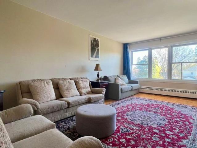 869 55e Avenue Montréal Lachine, QC H8T
