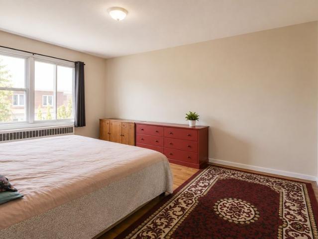 869 55e Avenue Montréal Lachine, QC H8T