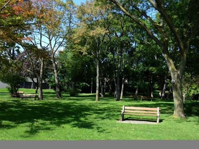 869 – 875 Avenue Road Studio Apartment for Rent at 869 Avenue Rd, Toronto, ON M5P 2K5 Chaplin Estates